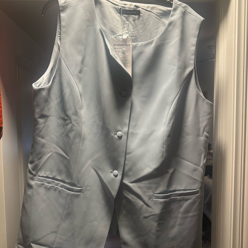 Elegant Light Blue Sleeveless Top